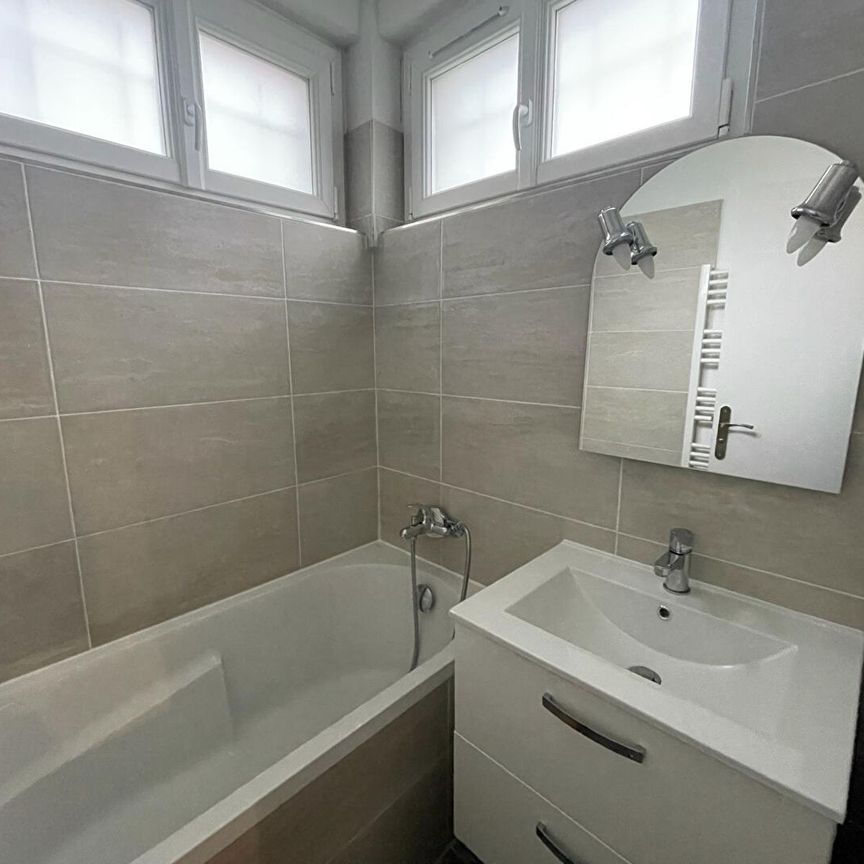 MAISON - SARTROUVILLE, - Photo 1