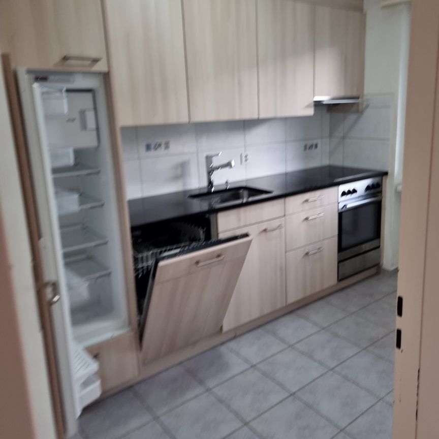 2.5 Zimmerwohnung mit grossem Balkon - Foto 1
