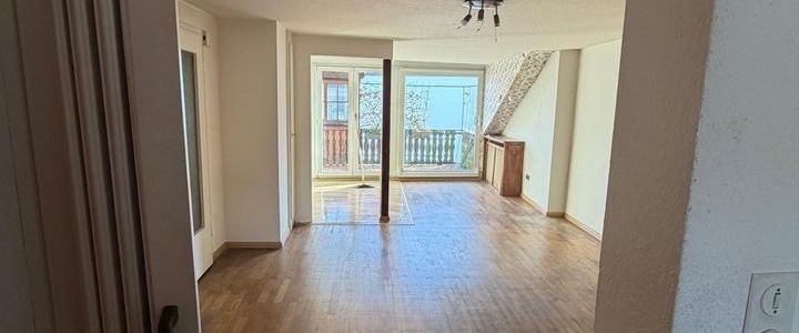 2,5 Zi. Wohn. In Waldkirch-Zentrum/-evtl.- bis 5er.WG geeignet - Foto 1