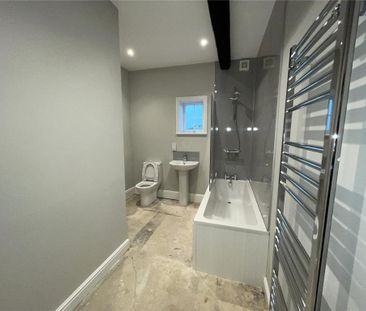 2 bedroom terraced house to rent - Photo 4