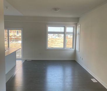 For Lease - 160 William Booth Avenue, Newmarket, Ontario - Photo 4