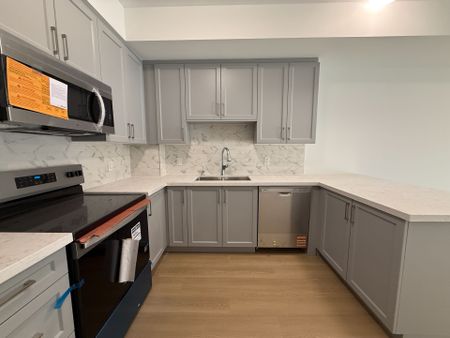 For Lease - 2 Slessor Boulevard Unit# 11, Grimsby, Ontario - Photo 3