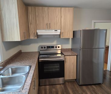 For Lease - 18 Childers Street Unit# MAIN, London East, Ontario - Photo 3