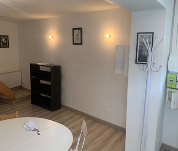 Location Appartement 2 pièces 26m² WATTIGNIES 59139 - Photo 1
