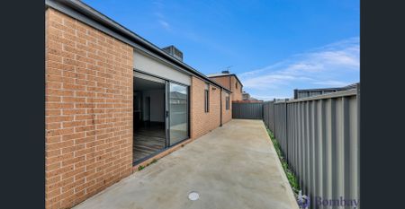 Beautiful Family Home - Photo 4