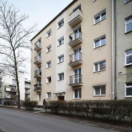 Słoneczna i przytulna kawalerka - Zdjęcie 3