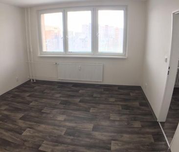Pronájem bytu 2+1 44 m2 - Fotografie 6