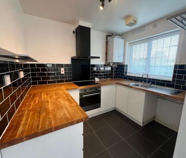 2 bedroom house to rent - Photo 1