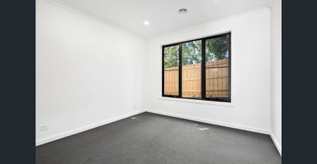 Three Bedroom Delight - Photo 2