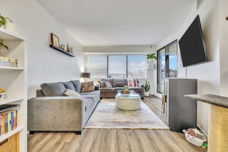 For Lease - 100 Bronte Road Unit# 309, Oakville, Ontario - Photo 3