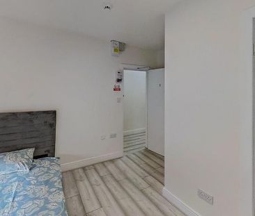 1 bedroom house of multiple occupation to rent - Photo 4
