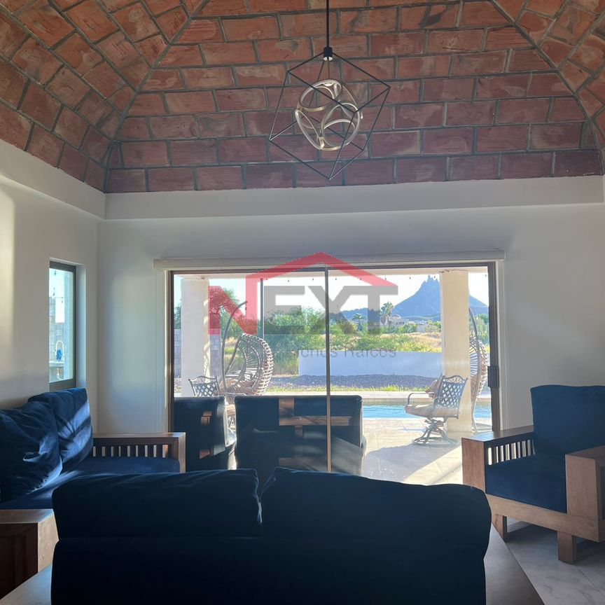 RENTA DE CASA EN COUNTRY CLUB SAN CARLOS - Foto 1