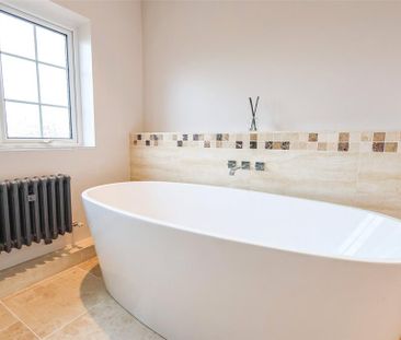 3 bedroom semi-detached house to rent - Photo 5