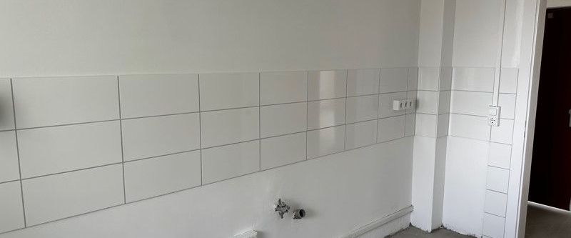 Anmietung nur mit WBS!: Günstige 4-Zimmer-Wohnung - Foto 1