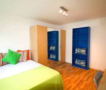 2 Bed Flat, Bishops Corner, M15 - Photo 3