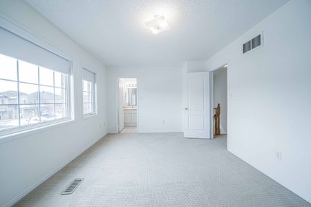 For Lease - 344 Castlemore Avenue, Markham, Ontario - Photo 2