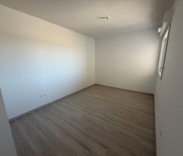 location Appartement T2 DE 47m² À CASTELGINEST - Photo 6