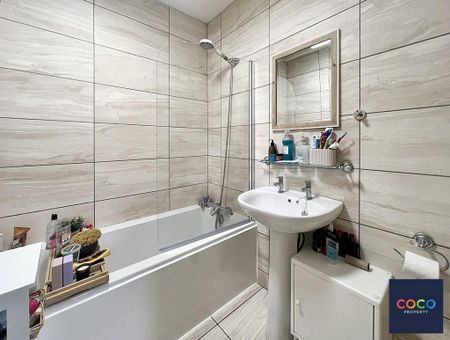 3 bedroom terraced house to rent - Photo 5