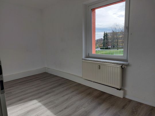 * RENOVIERTE 3-RAUMWOHNUNG zum 01.08.2024 BEZUGSFERTIG * - Photo 1