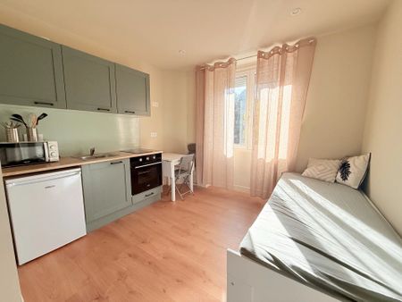 Location Appartement 1 pièces 15 m2 à Saint-Quentin - Photo 3