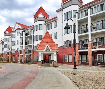 1 Bed Top Floor Condo For Rent In Royal Oak - Photo 1