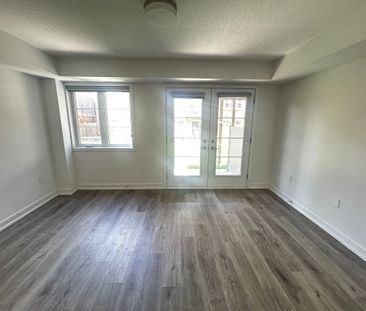 For Lease - 205 West Oak Trail Unit# 32, Kitchener, Ontario - Photo 1