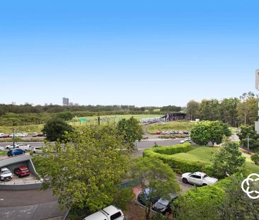 39/27 Bennelong Parkway, 2127, Wentworth Point Nsw - Photo 3