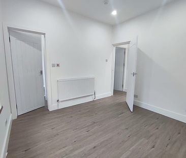 £795 PCM, Newly Refurbished One Bedroom First Floor Flat in City Ro... - Photo 3