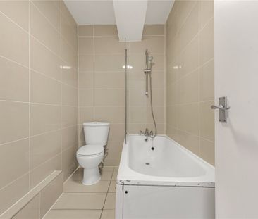 Edgeley Road, London, SW4 - Photo 3