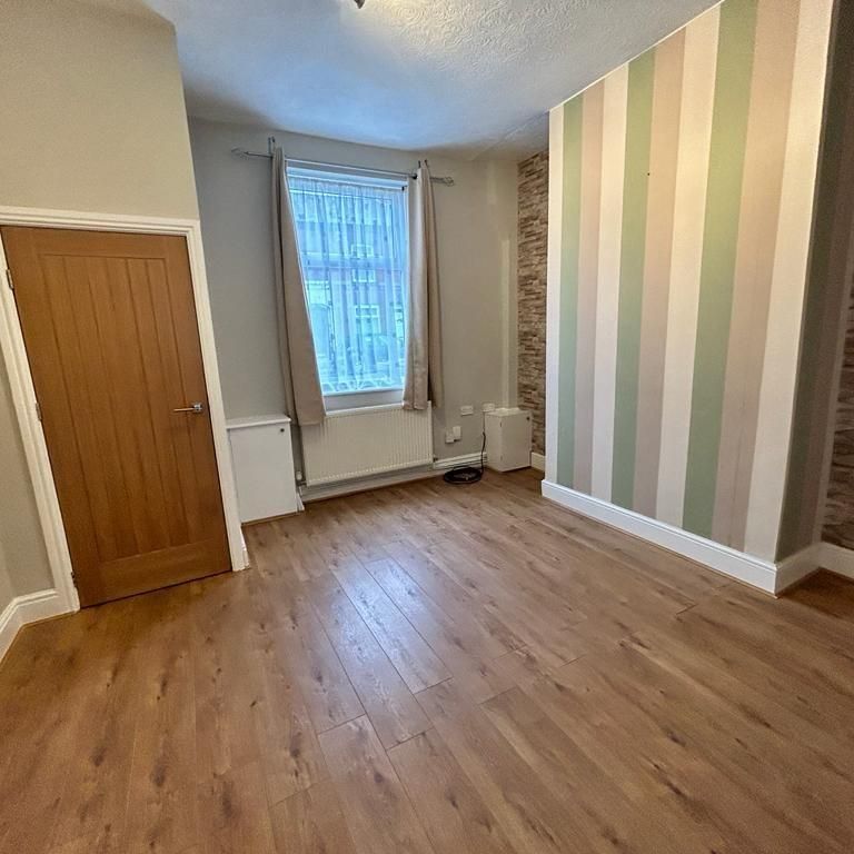 2 bedroom house to rent - Photo 1