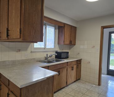 For Lease - 27 Hamber Court, London East, Ontario - Photo 6