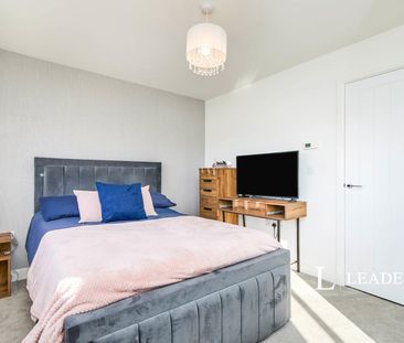 3 bedroom house to rent Rockcliffe Close, Church Gresley, Swadlinco... - Photo 5