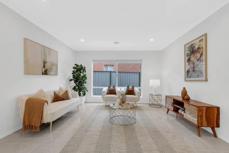 Family Home in the Sought-After Hawkstowe Estate - Photo 2