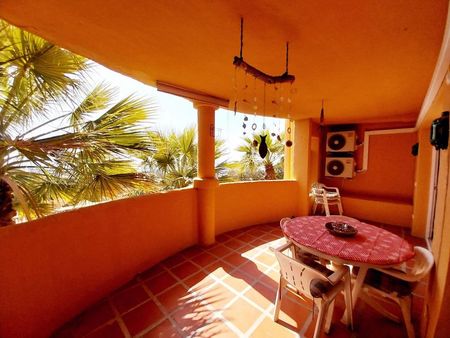 Alquiler de piso en Sitio de Calahonda - Photo 2