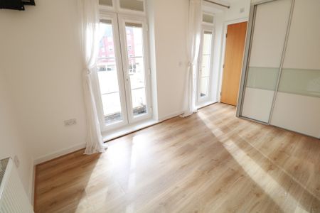 Main Street, Shirley - Photo 4