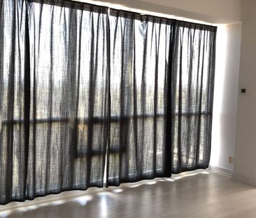 For Lease - 2200 Lakeshore Boulevard Unit# 801, Toronto, Ontario - Photo 2