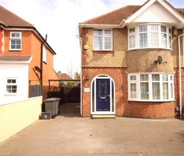 3 bedroom semi-detached house to rent - Photo 1