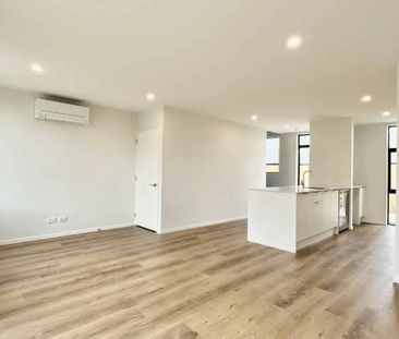 2 Bedroom Town house in Sydenham - Photo 1