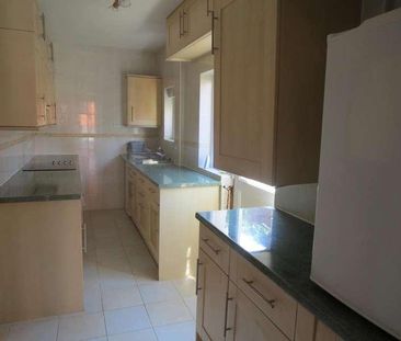 Bedroom Detached House In Winton, BH9 - Photo 2