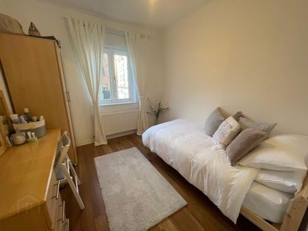 Apt 215 Saint Annes, 18 Talbot Street, City Centre, Belfast, BT1 2NF - Photo 2