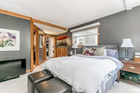 For Lease - 24 Kennedy Street, Aurora, Ontario - Photo 4