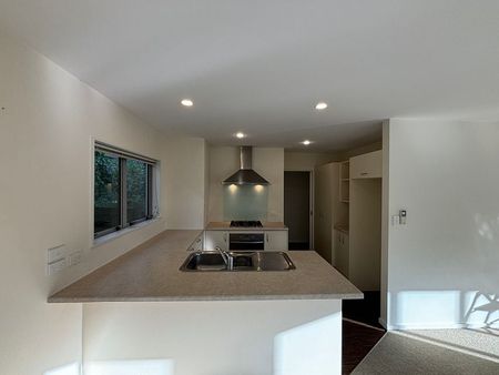 Modern Family Home in Central Johnsonville - Photo 5