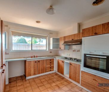 12 Kingston Heath Court, Craigieburn VIC 3064 - Photo 1