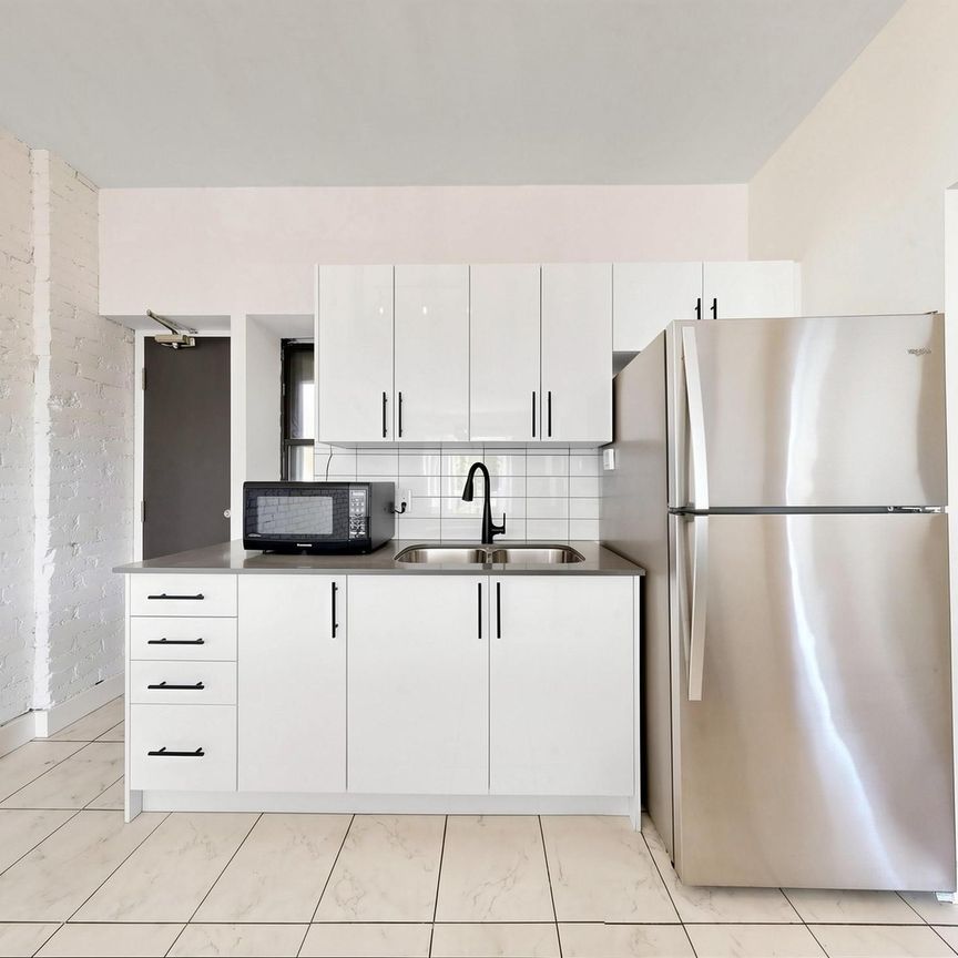 For Lease - 133 Wineva Avenue Unit# F, Toronto, Ontario - Photo 1