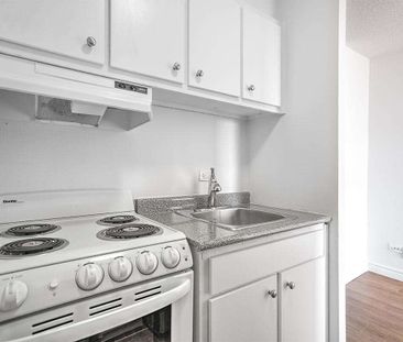 The 1350 Dufort Apartments - Photo 5