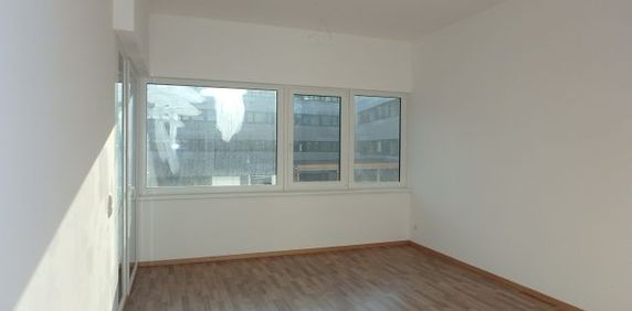 Moderne 2-Zimmer Wohnung mit Lift, Loggia und Garagenplatz - Photo 2