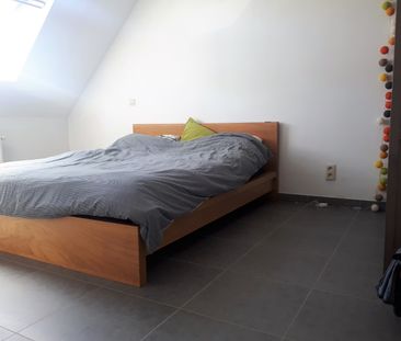 2 slaapkamerappartement met terras en 2 autostaanplaatsen - Photo 6