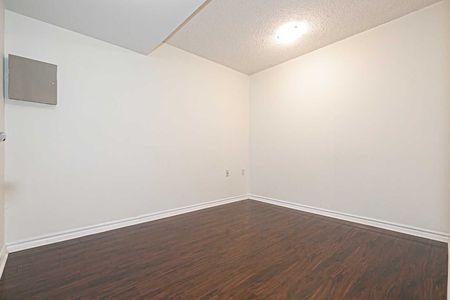 For Lease - 9017 Leslie Street Unit# 322, Richmond Hill, Ontario - Photo 4