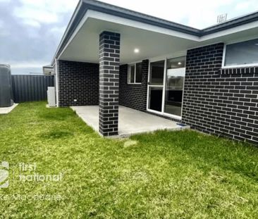 MODERN 3 BEDROOM HOME IN BRENTWOOD ESTATE - Photo 4