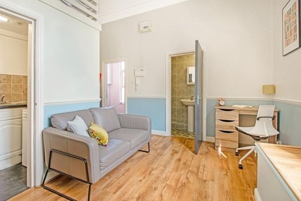 1 bedroom flat to rent - Photo 1
